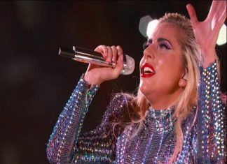 Lady Gaga Super Bowl 2017 esibizione memorabile seguita dall'annuncio del Word Tour: info e date italiane